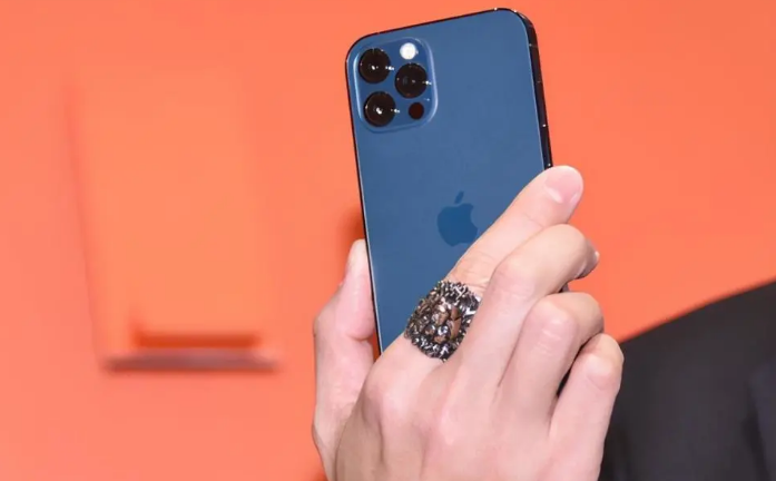临汾苹果手机维修分享iPhone12系列重启方法教程 